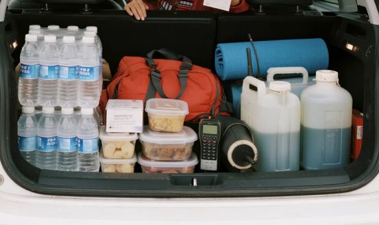 直奔青海催收队跟去懵了：这收不了啊不朽情缘正版女子花8万买奔驰抵押车(图2)